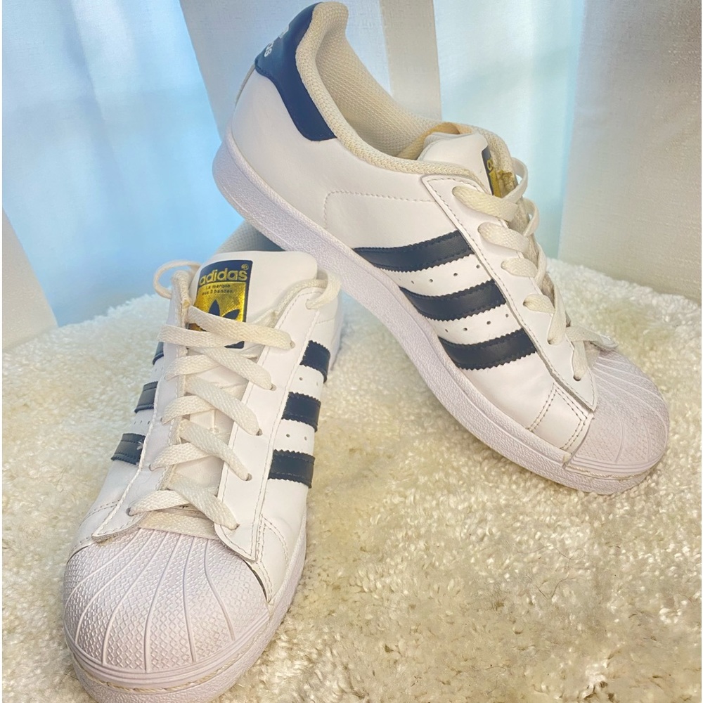 Adidas Superstar Sneakers